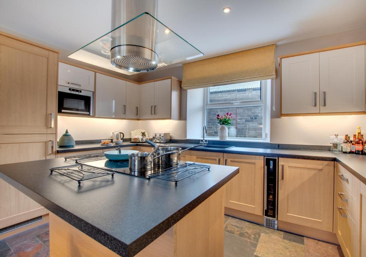 5 Bed in Fryup Dale oc-wa291 view 2