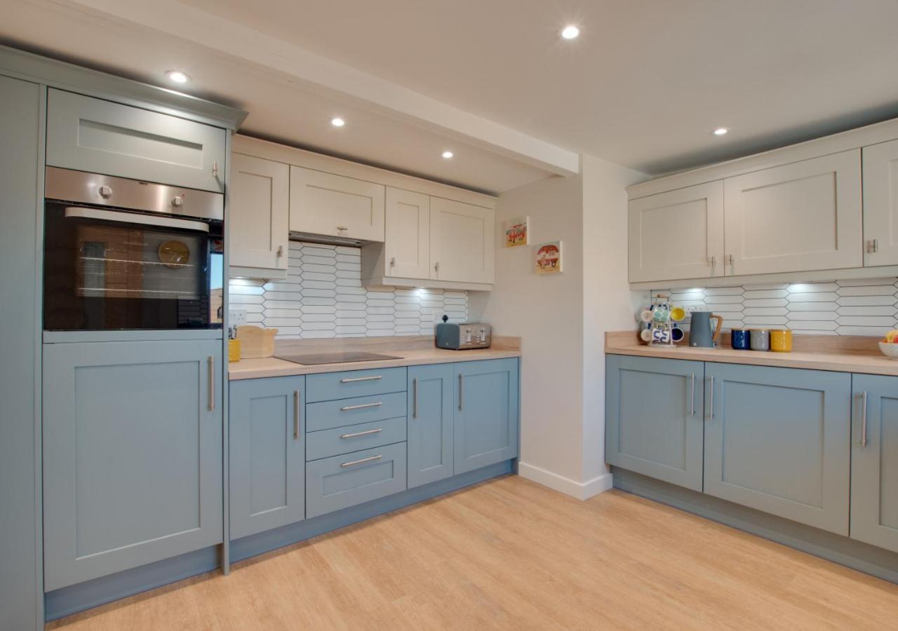 2 Bed in Whitby oc-w449