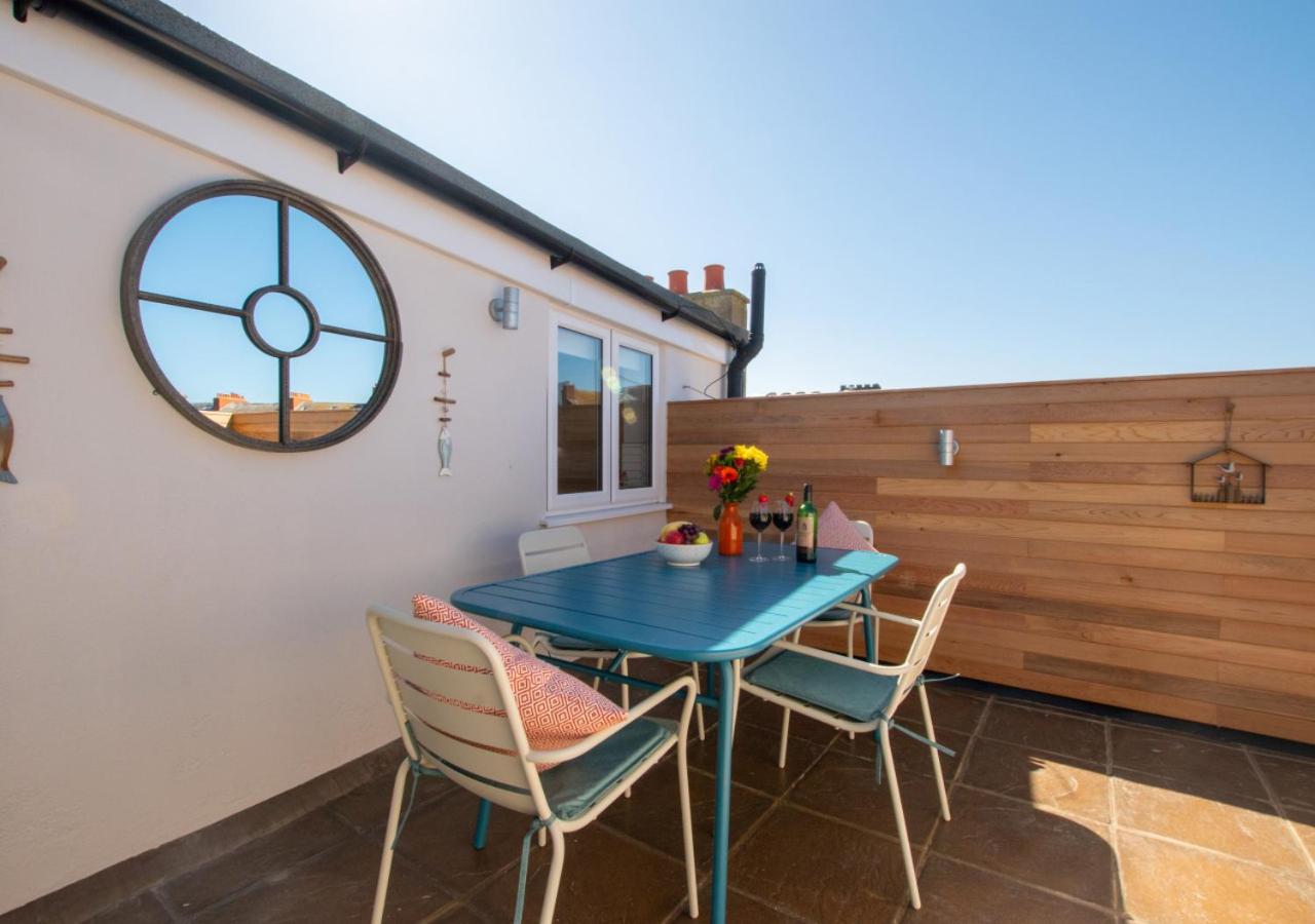 2 Bed in Whitby oc-w449