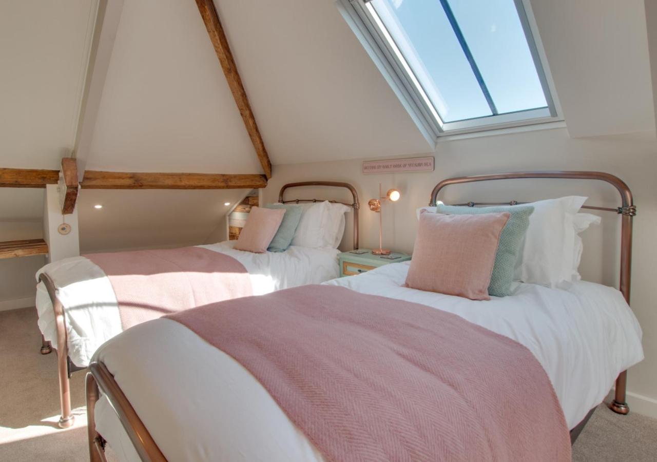 2 Bed in Whitby oc-w449