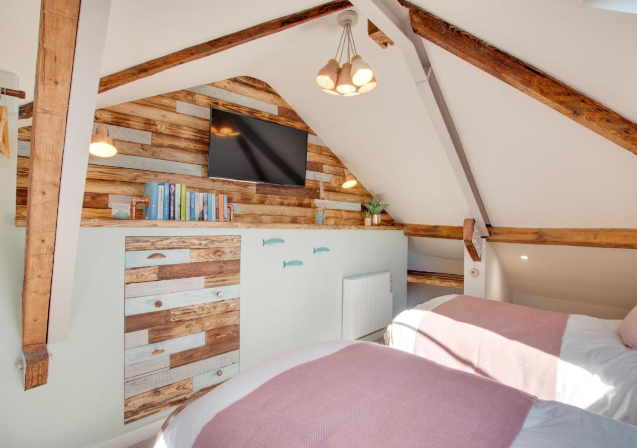 2 Bed in Whitby oc-w449