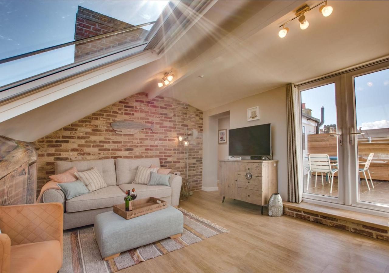 2 Bed in Whitby oc-w449