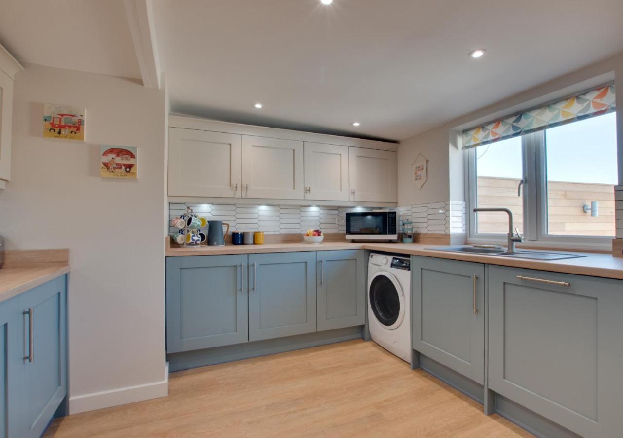 2 Bed in Whitby oc-w449