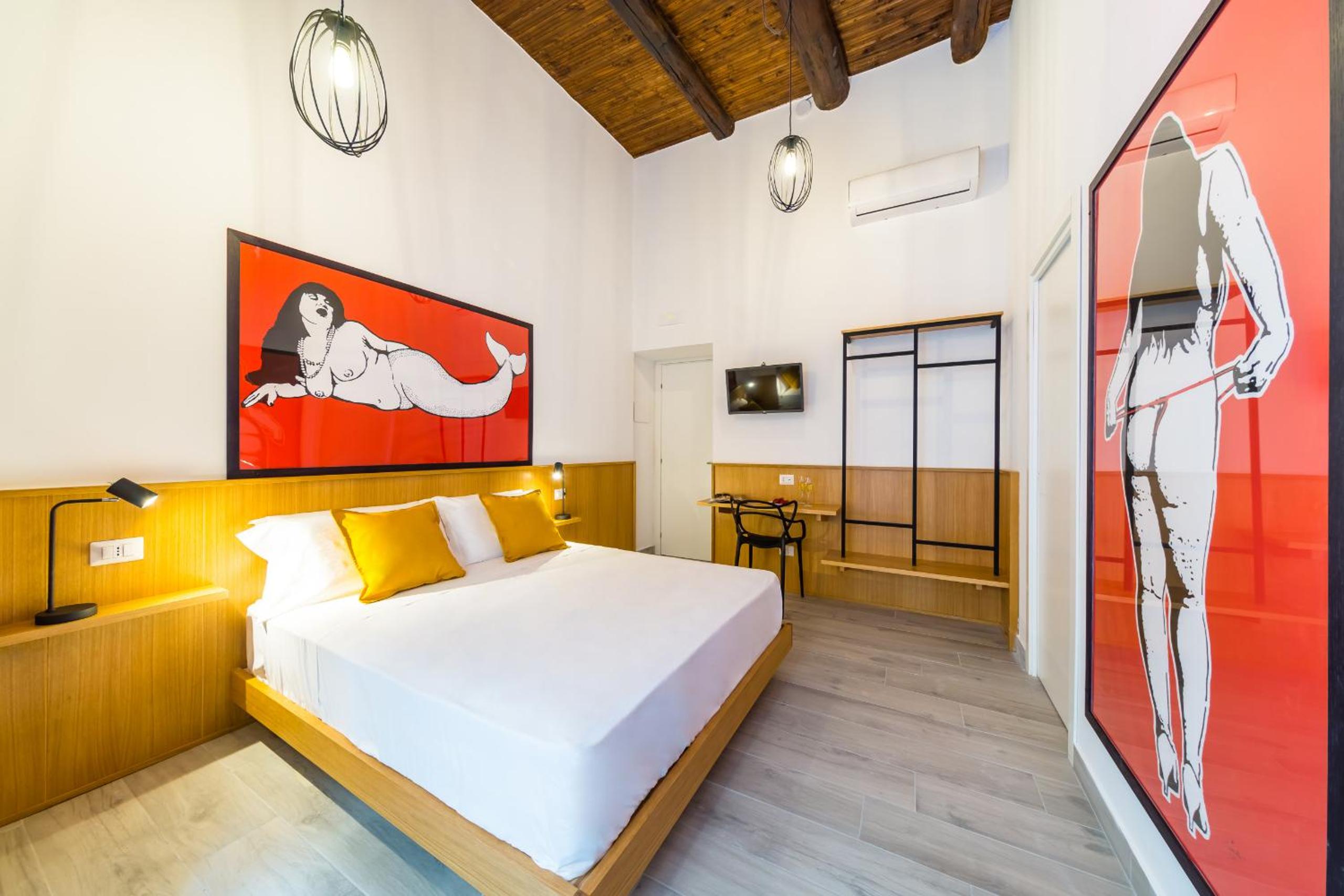 hotel room