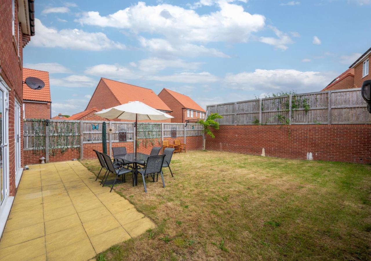 4 Bed in Whitby oc-w1027