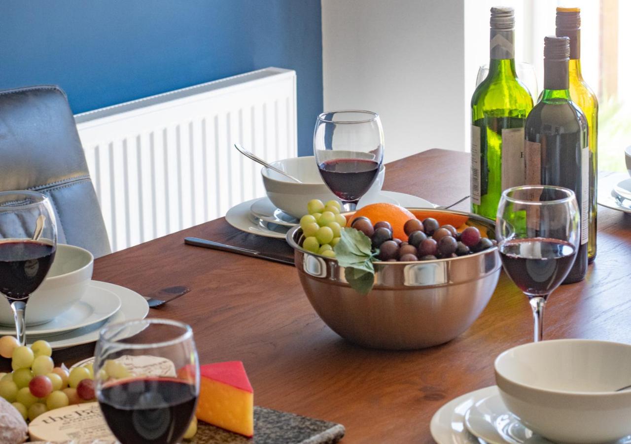 4 Bed in Whitby oc-w1027