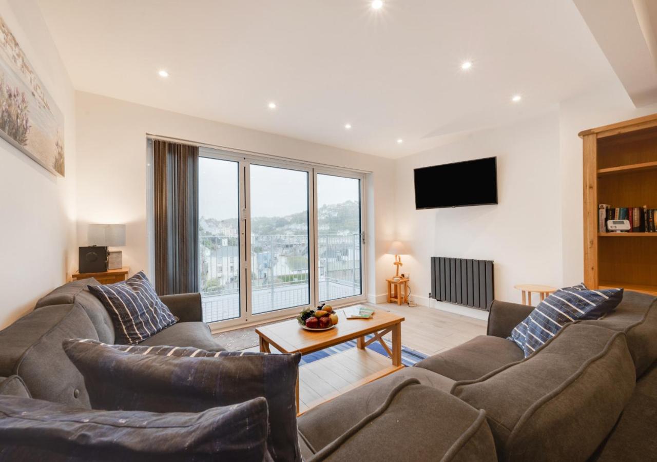 Looe Vacations - Ferry View - Property Image 10