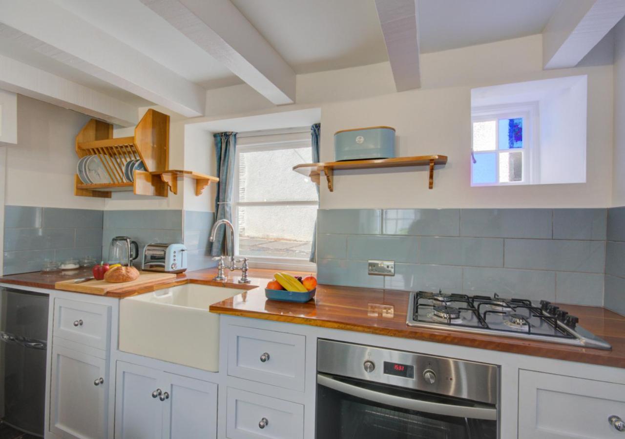 2 Bed in West Looe oc-l30054