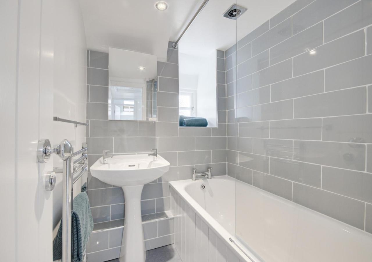 2 Bed in West Looe oc-l30054