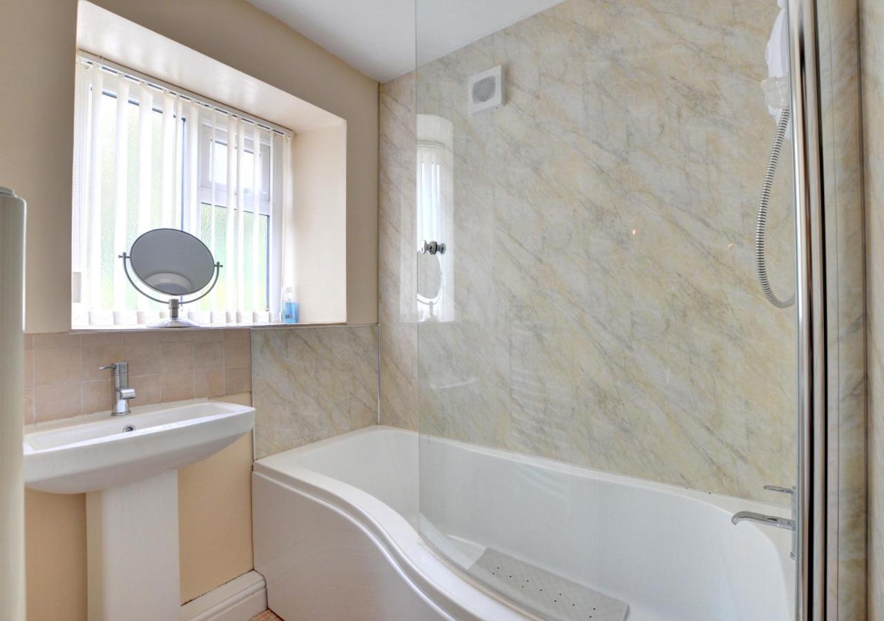 3 Bed in Pickering oc-y035