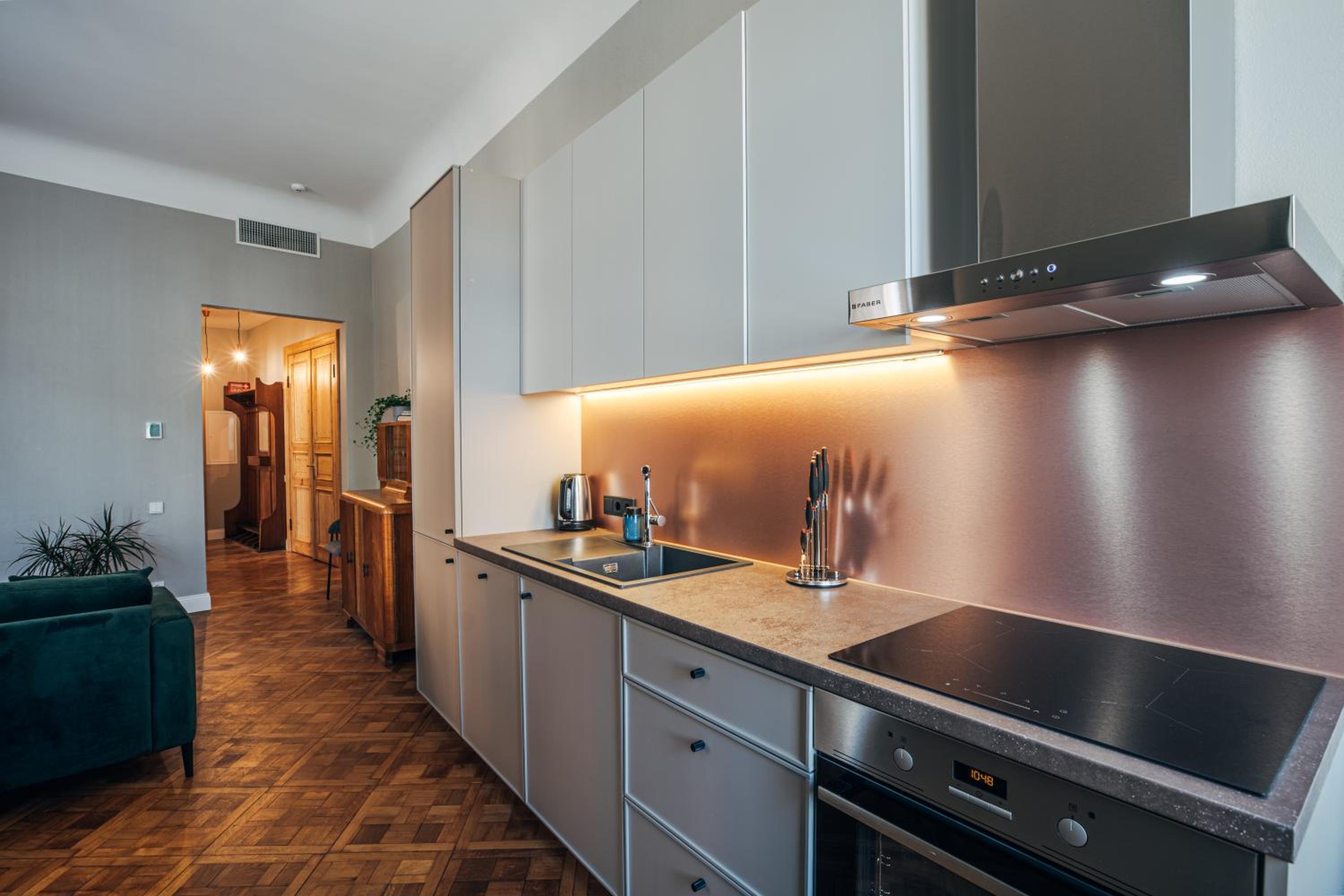 Constantine Apartments