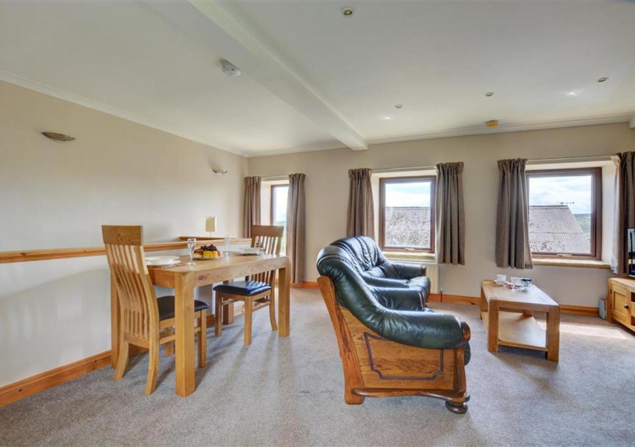 1 Bed in Cowling oc-ds237