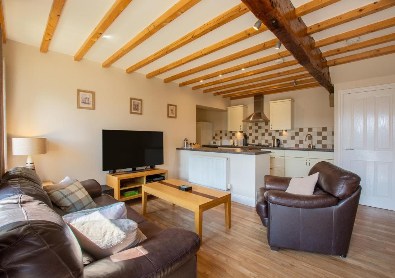 2 Bed in Cowling oc-ds239