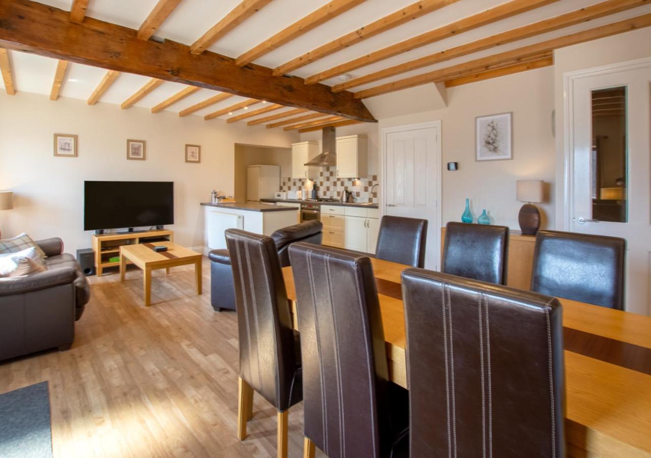 2 Bed in Cowling oc-ds239