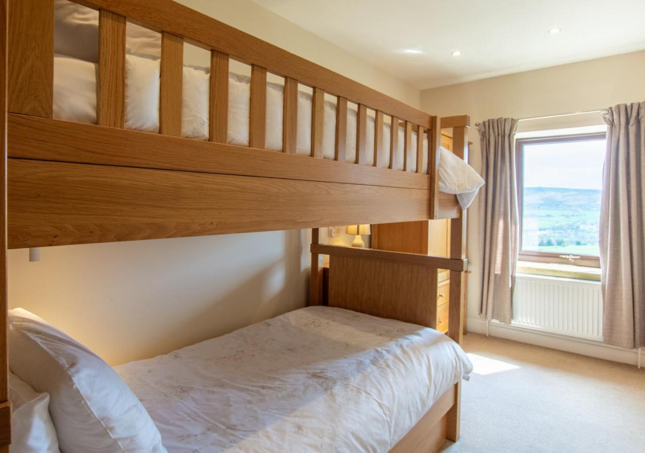 2 Bed in Cowling oc-ds239