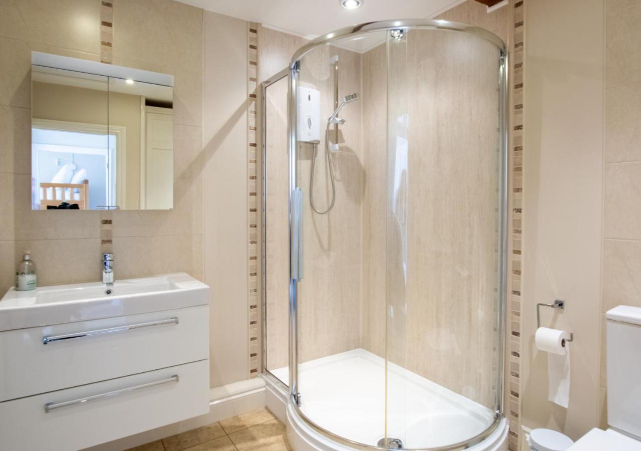 2 Bed in Cowling oc-ds239