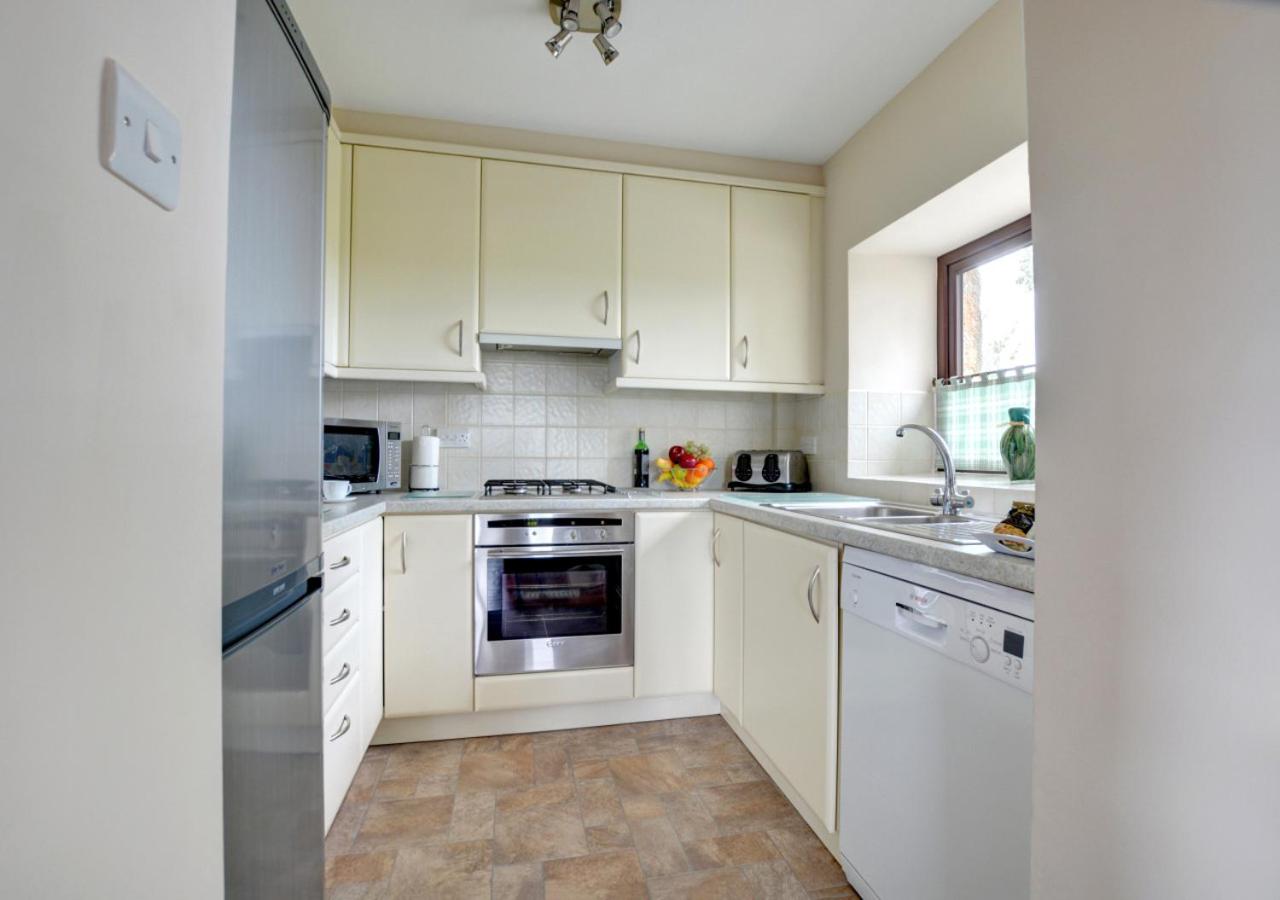 2 Bed in Cowling oc-ds238