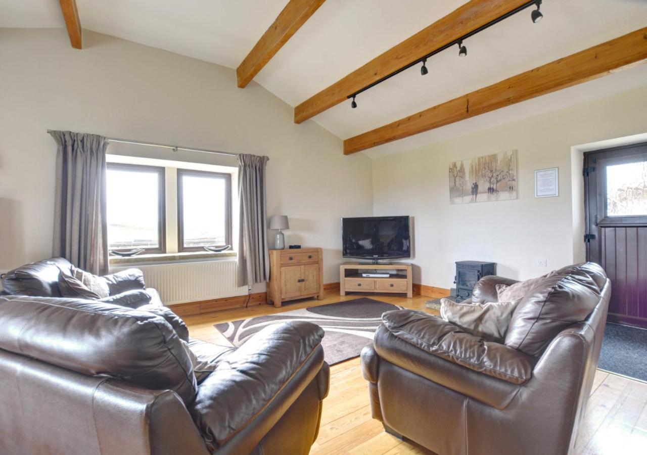2 Bed in Cowling oc-ds238