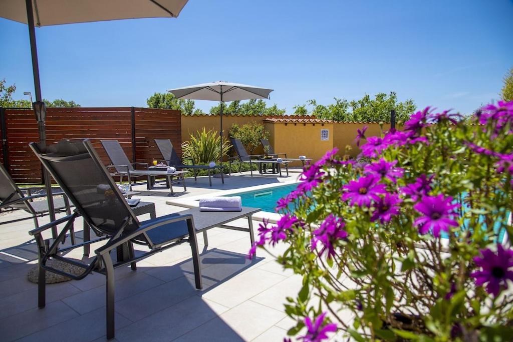 Villa Karin - Mediterranean Charm with Private Pool and Lush Waterfall Gardens view 2