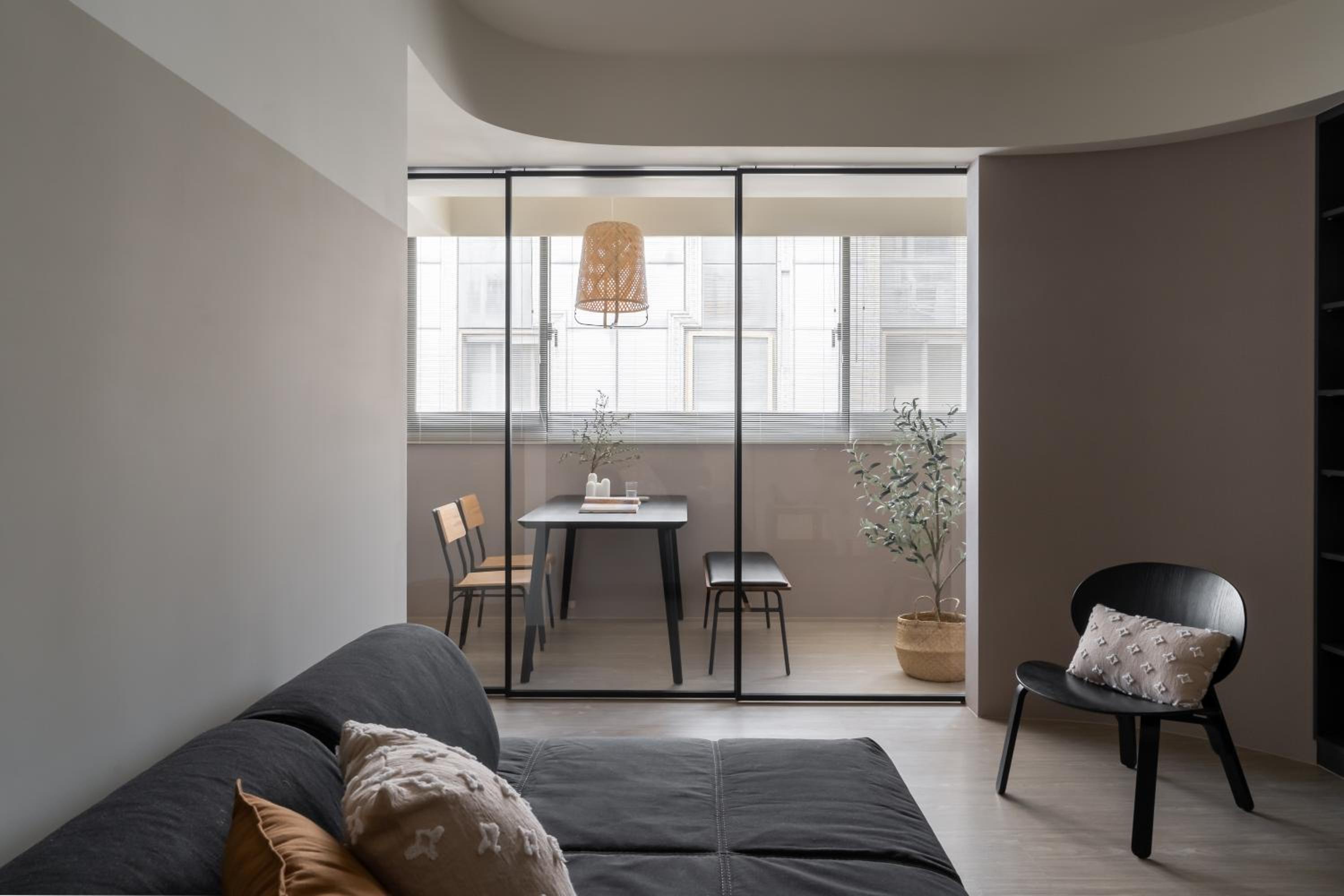 Lin Apartments by Olala Homes