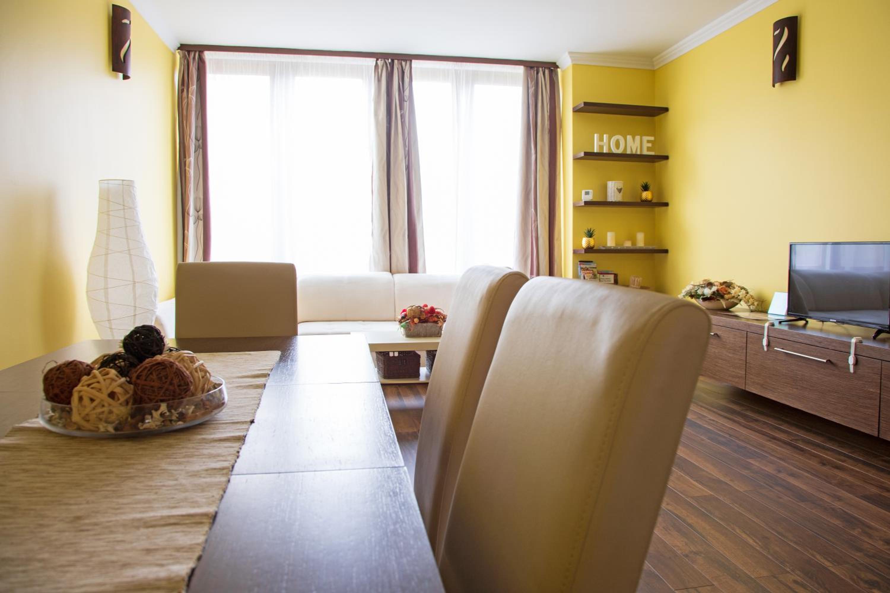 Golden apartman