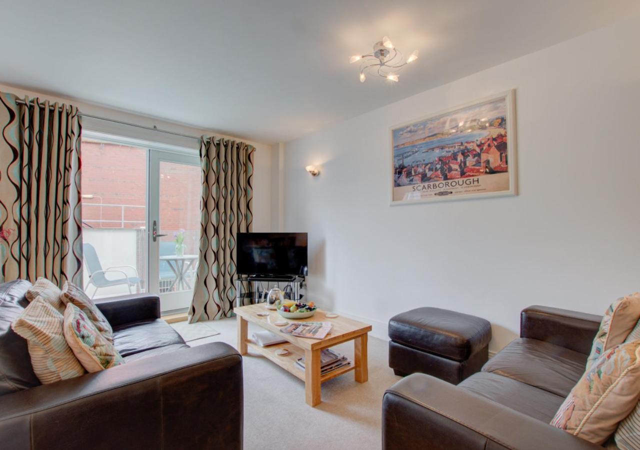 2 Bed in Whitby oc-w814