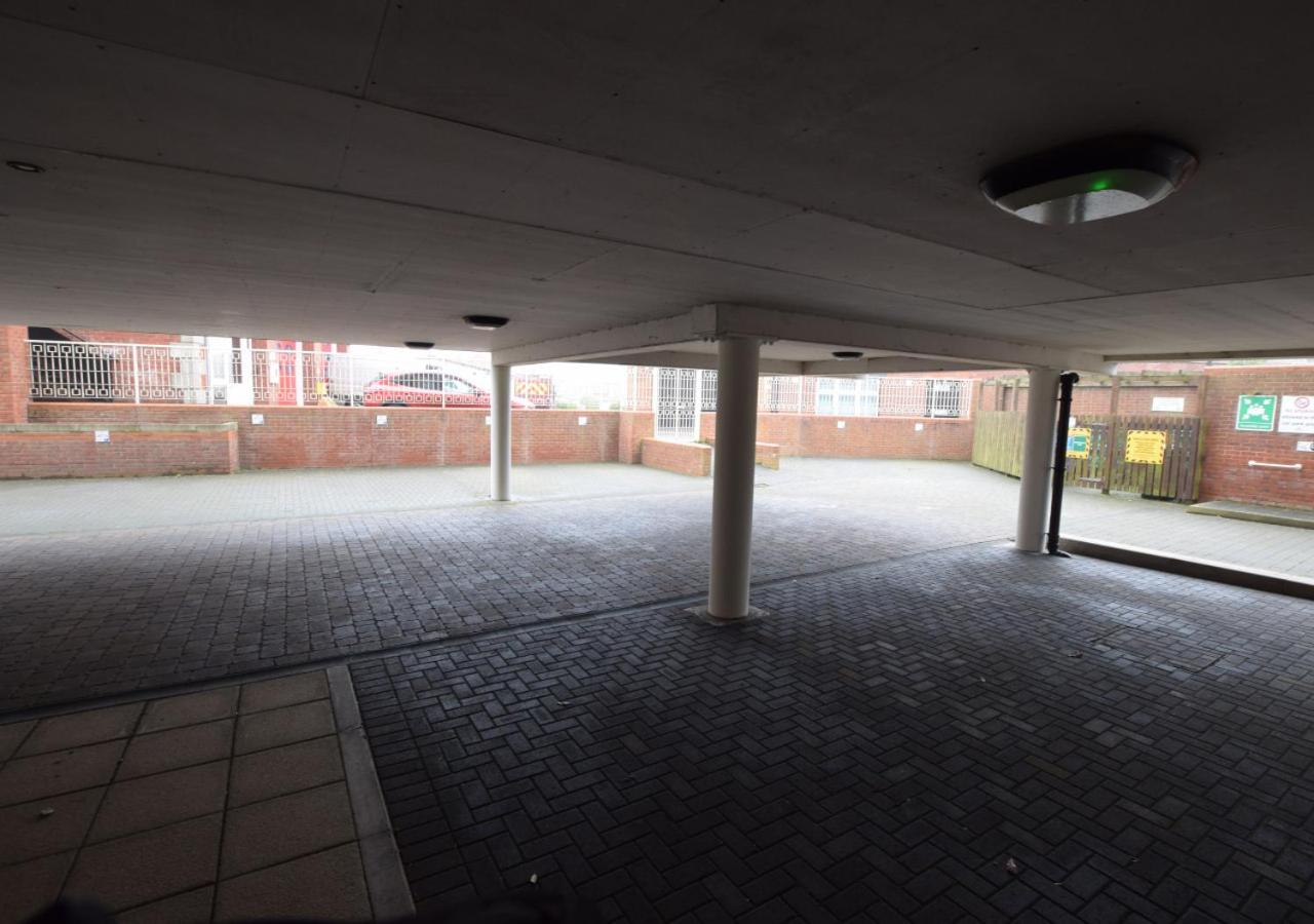 2 Bed in Whitby oc-w814