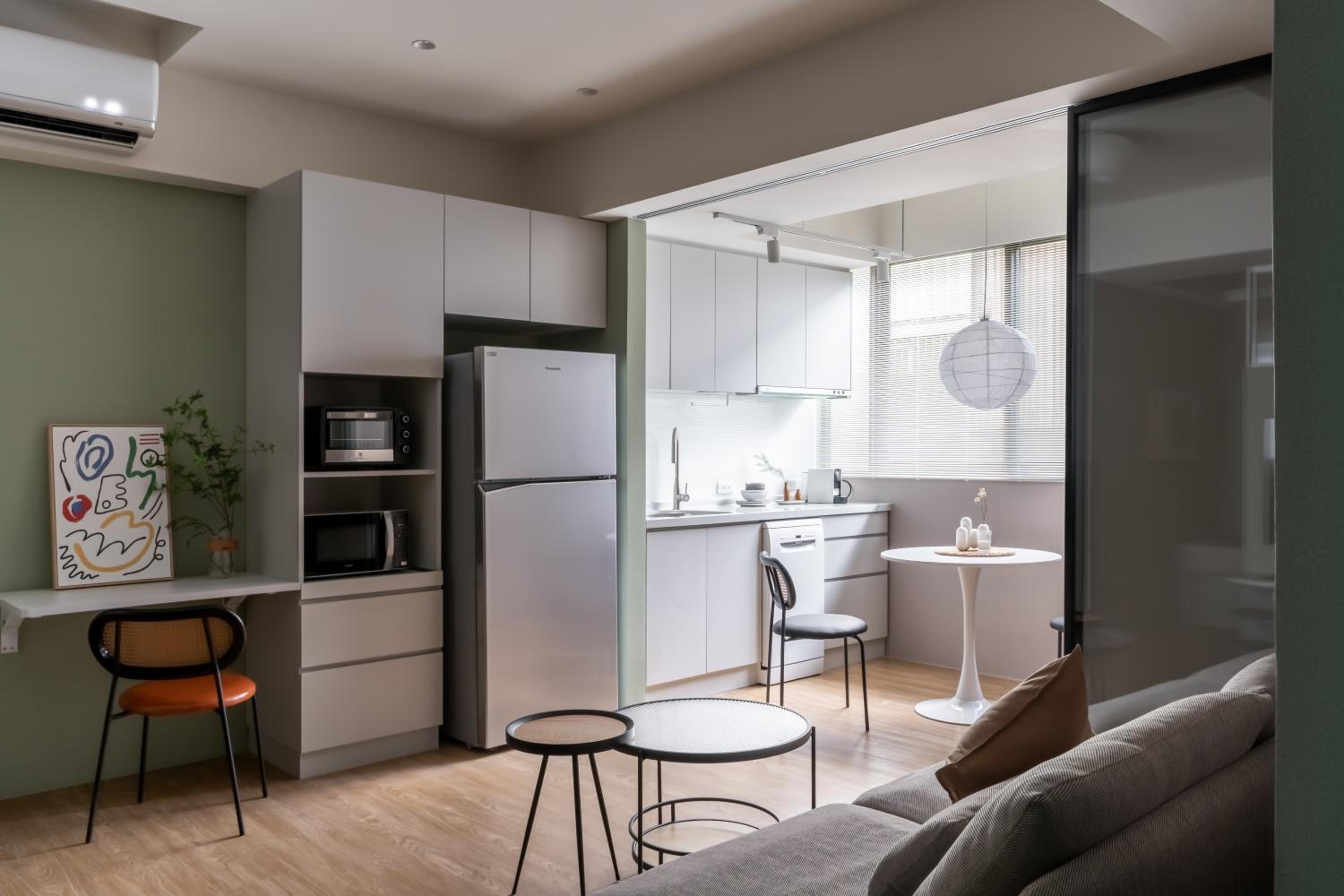 Lin Apartments by Olala Homes