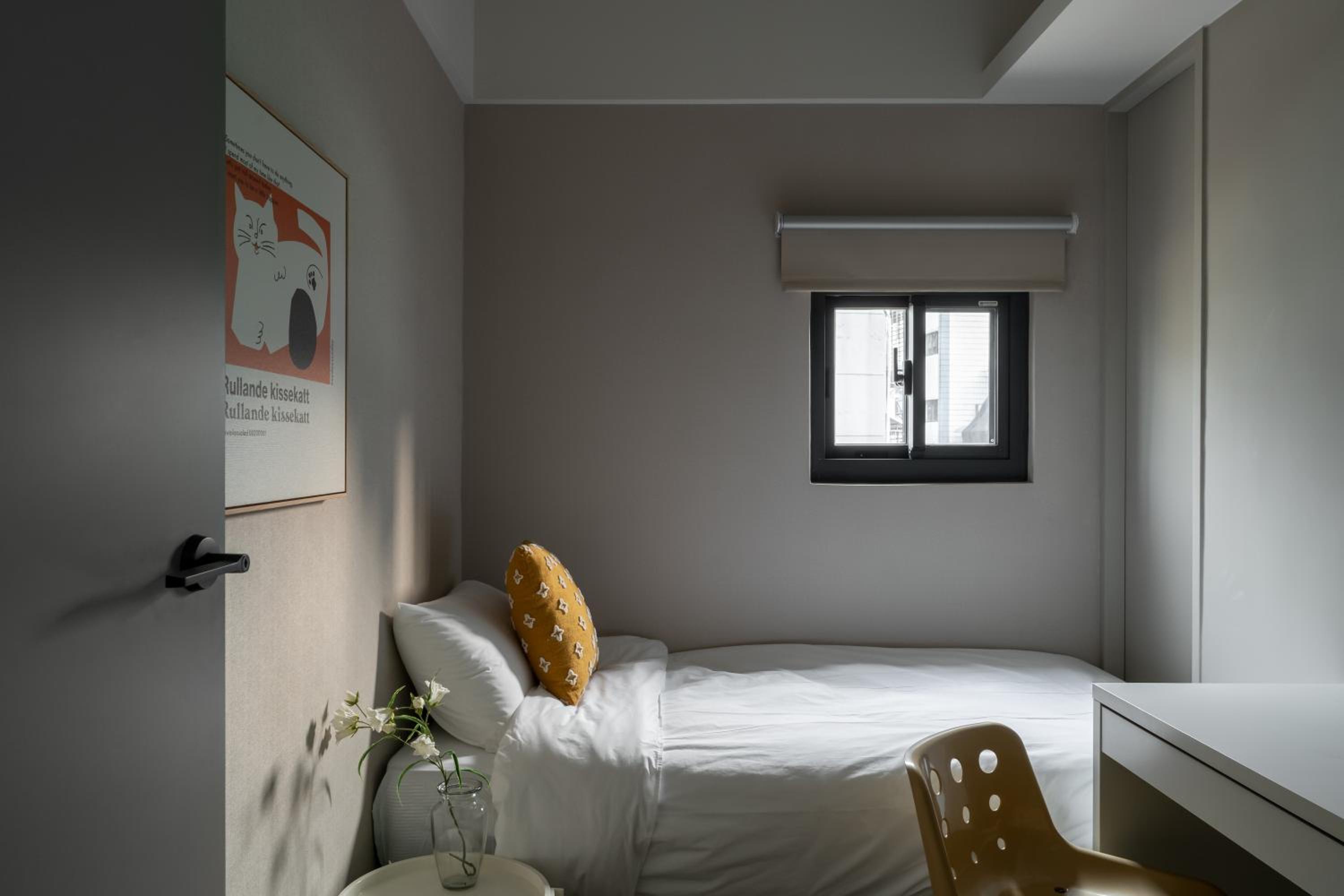 Lin Apartments by Olala Homes