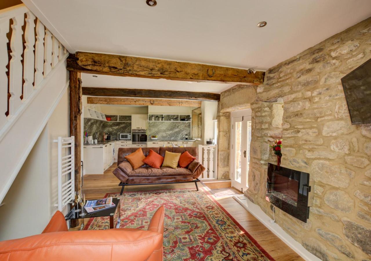 TLasses Cottage
