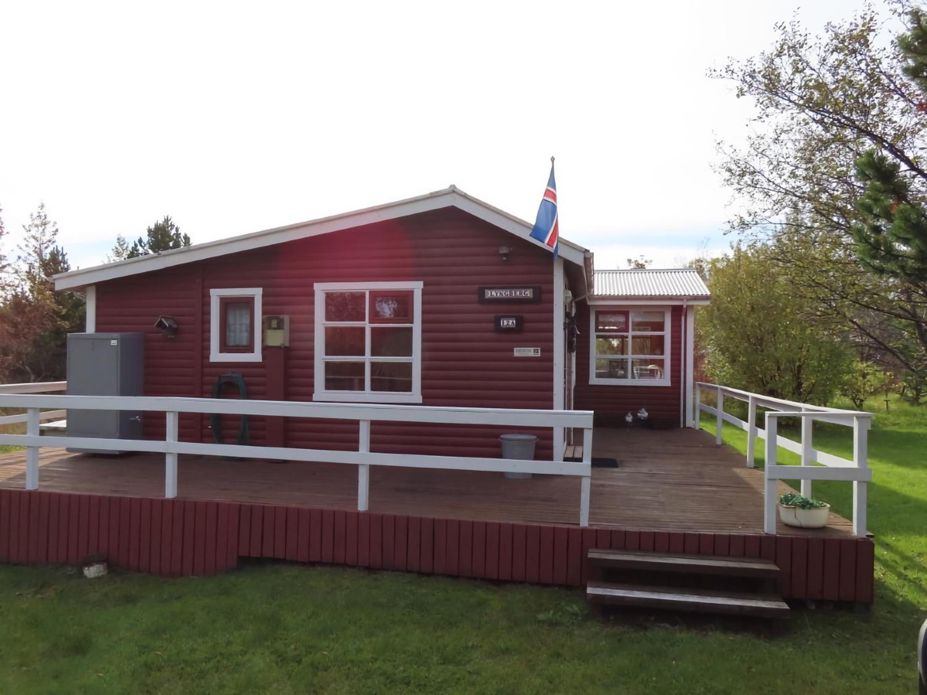 Red Riding Hood Cabin On the Golden Circle Next to Kerið view 5