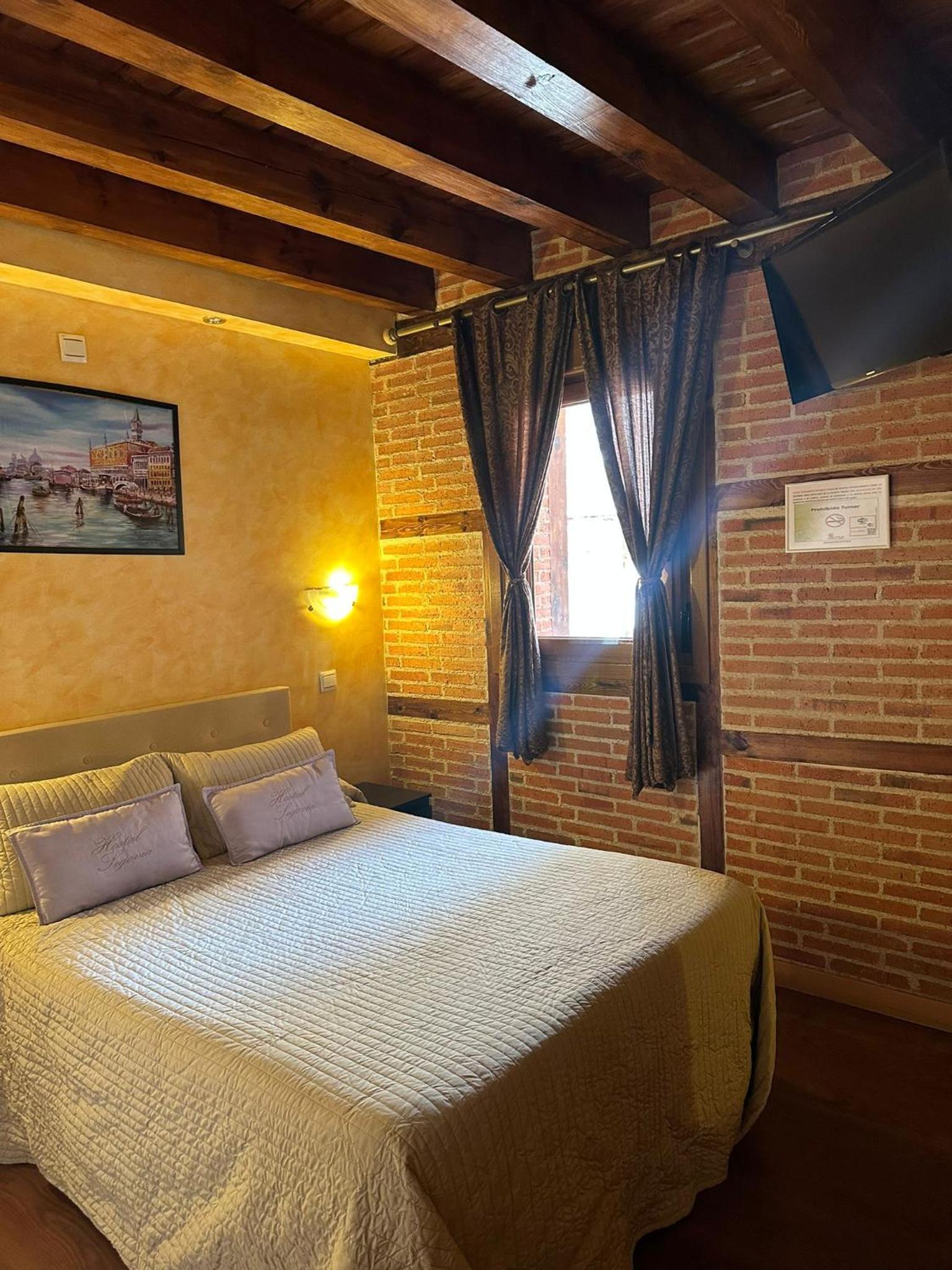 Hostal segovia adults only