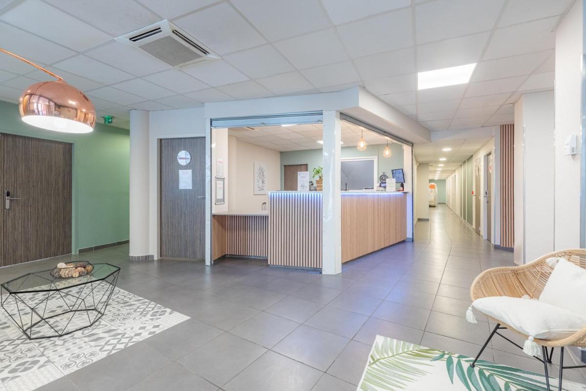 hotel reception