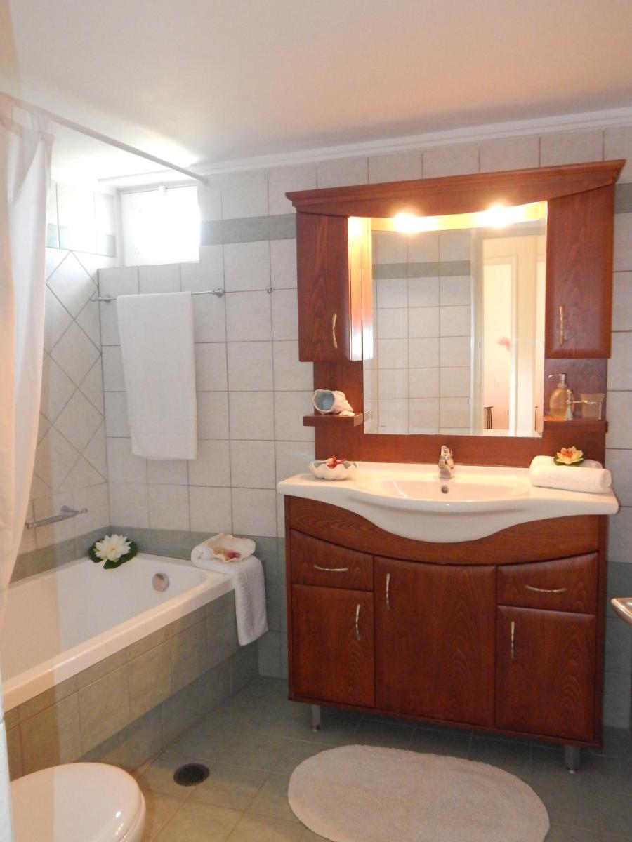 Psaromoura Residence view 4