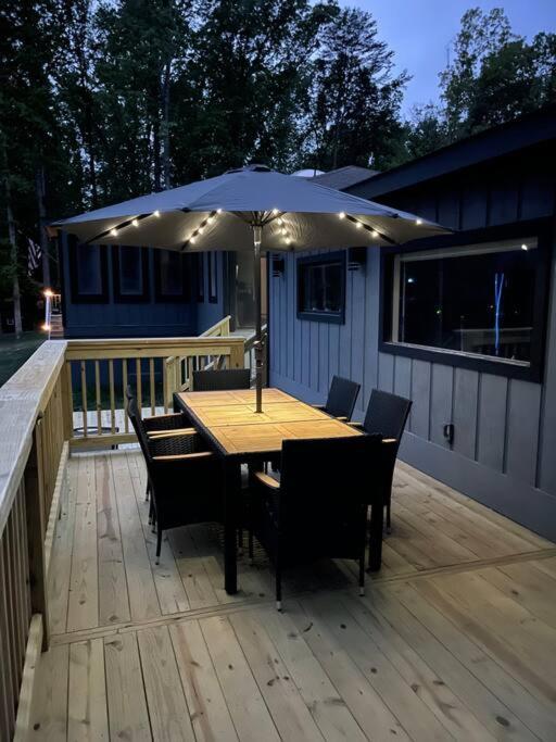 Eagle's Nest Cottage - Lake Anna Waterfront view 5