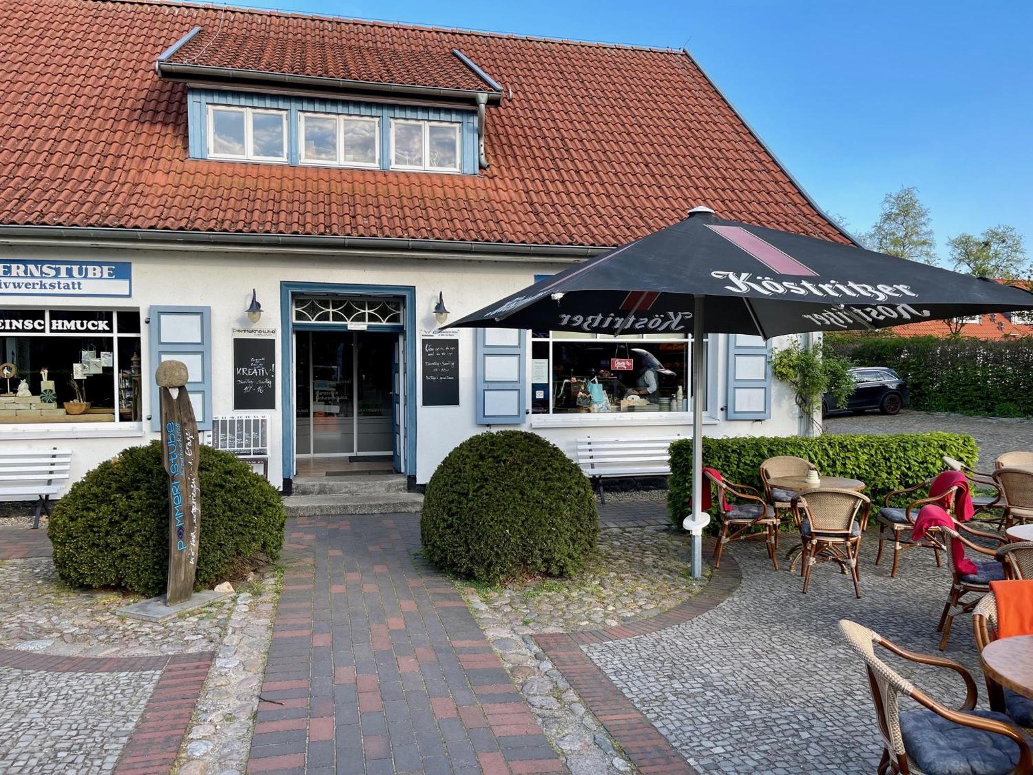 Ferienwohnungen Meerfarbig Zingst - HAUSTIERFREI -Terrasse mit Strandkorb oder Balkon - Glasfaser - Parkplatz - Fahrradschuppen - Waschtrockner - E-Ladesäu