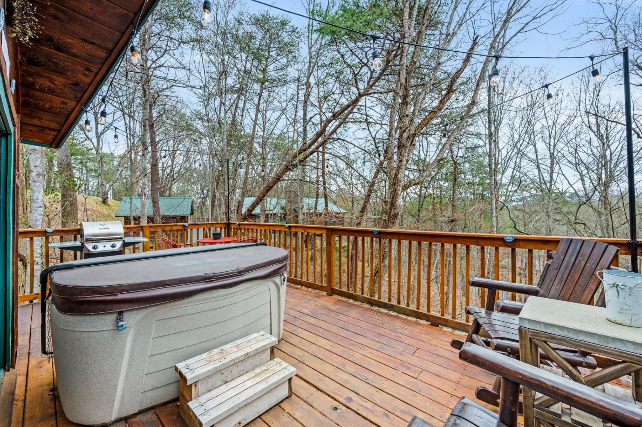 Bear Paw Bungalow view 4