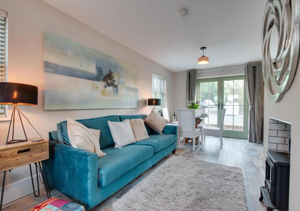 2 Bed in Whitby oc-w452