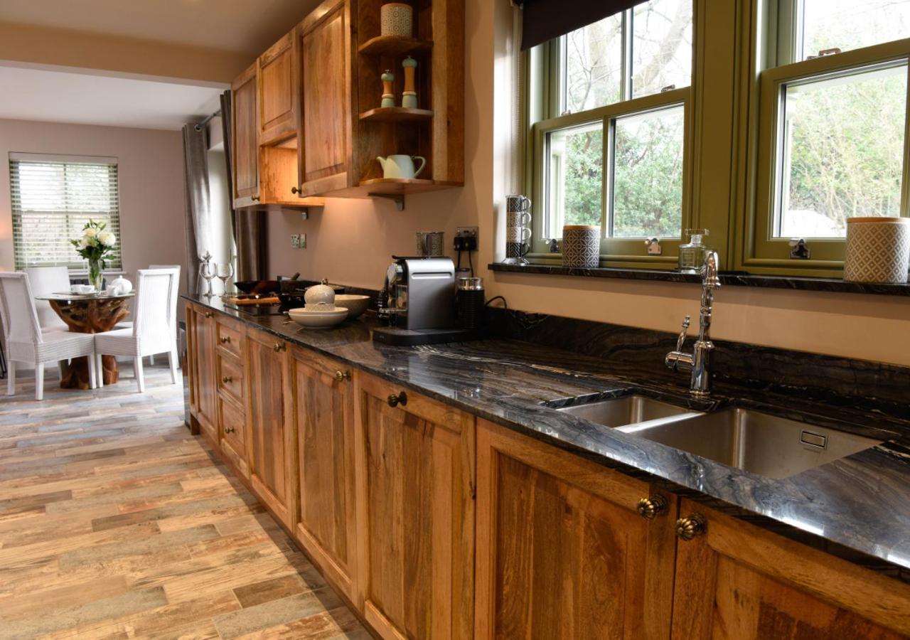 2 Bed in Whitby oc-w452