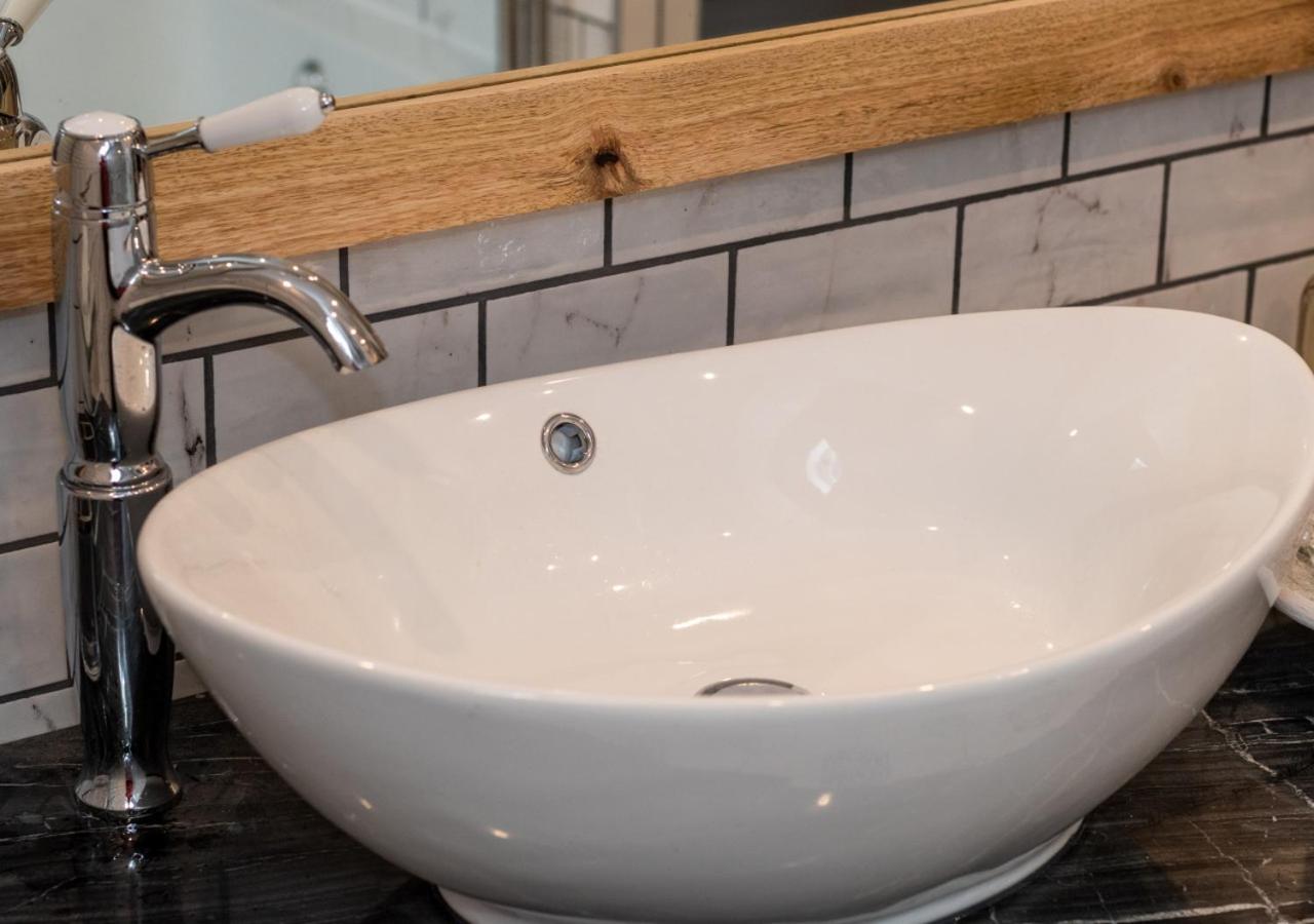 2 Bed in Whitby oc-w452