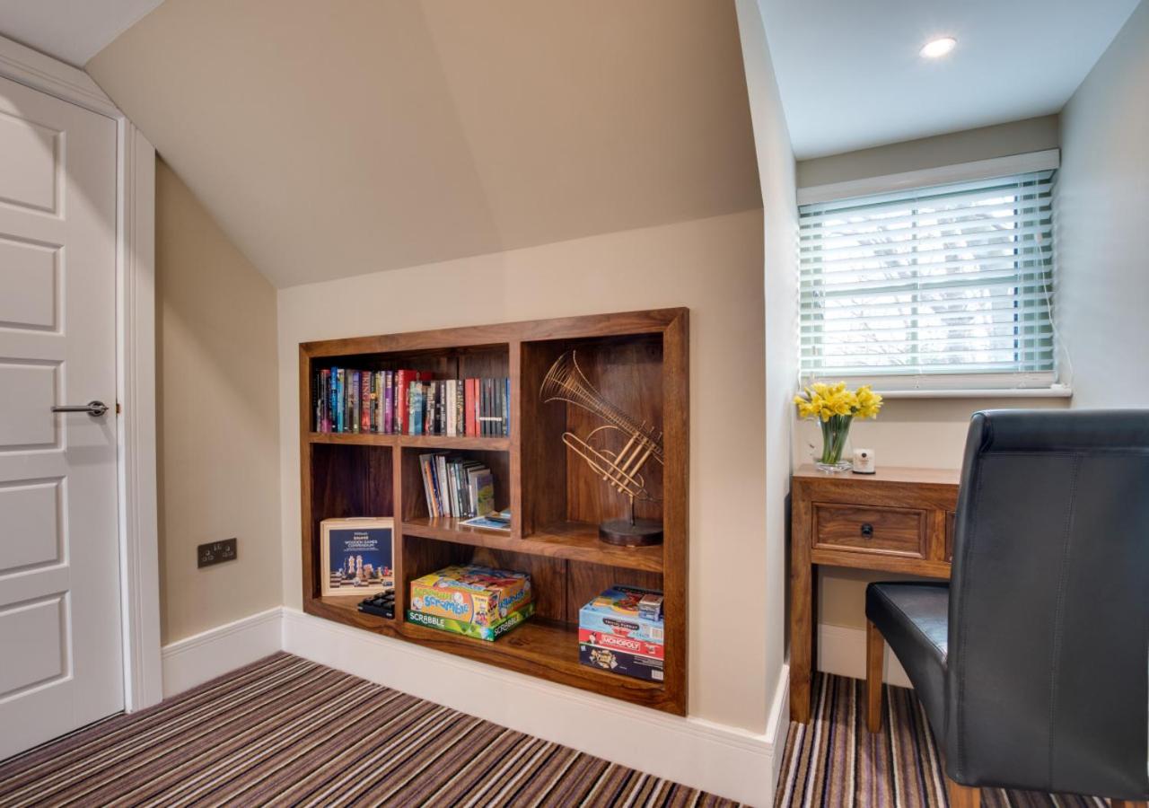 2 Bed in Whitby oc-w452
