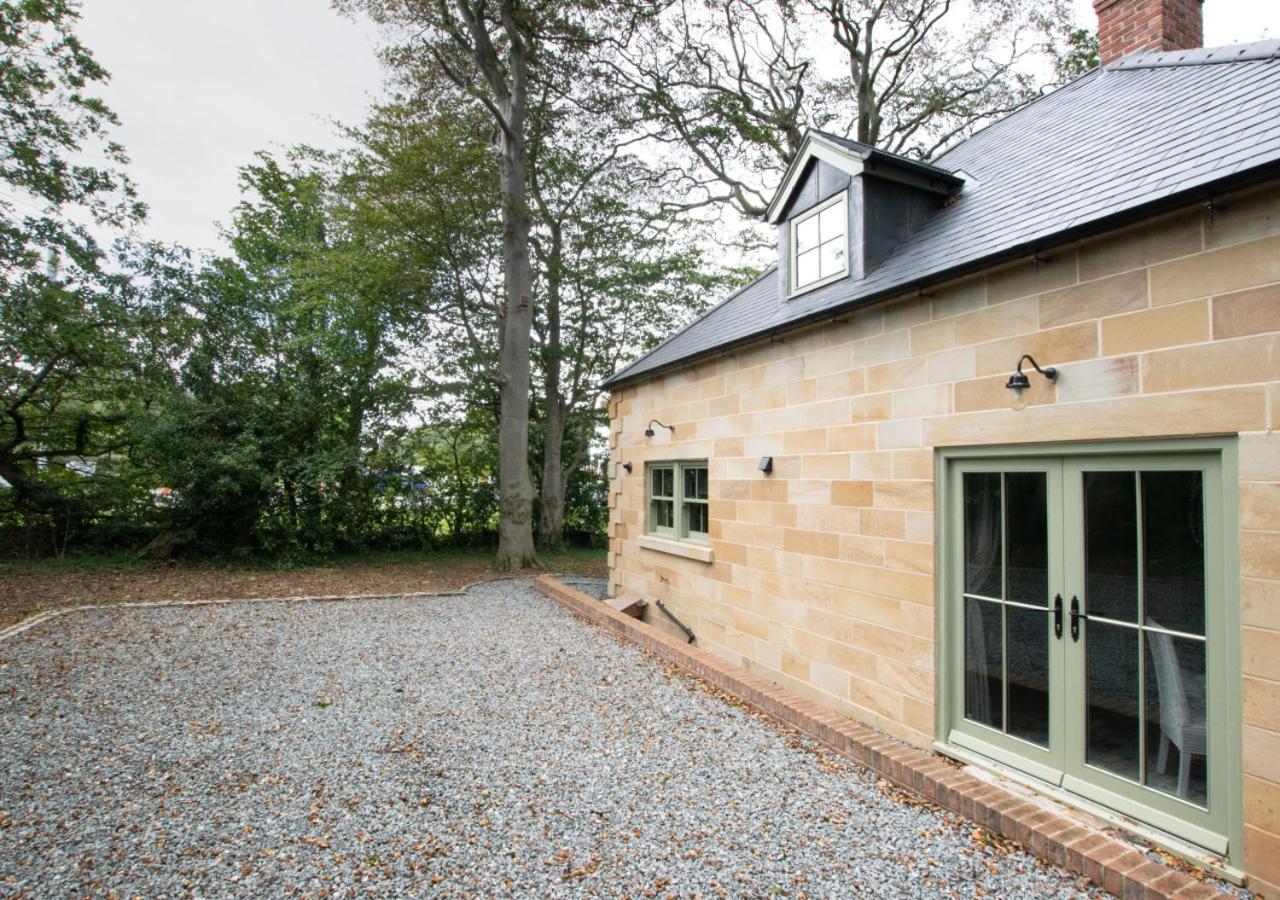 2 Bed in Whitby oc-w452