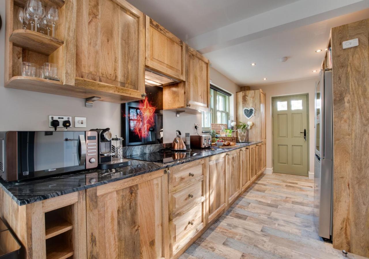2 Bed in Whitby oc-w452