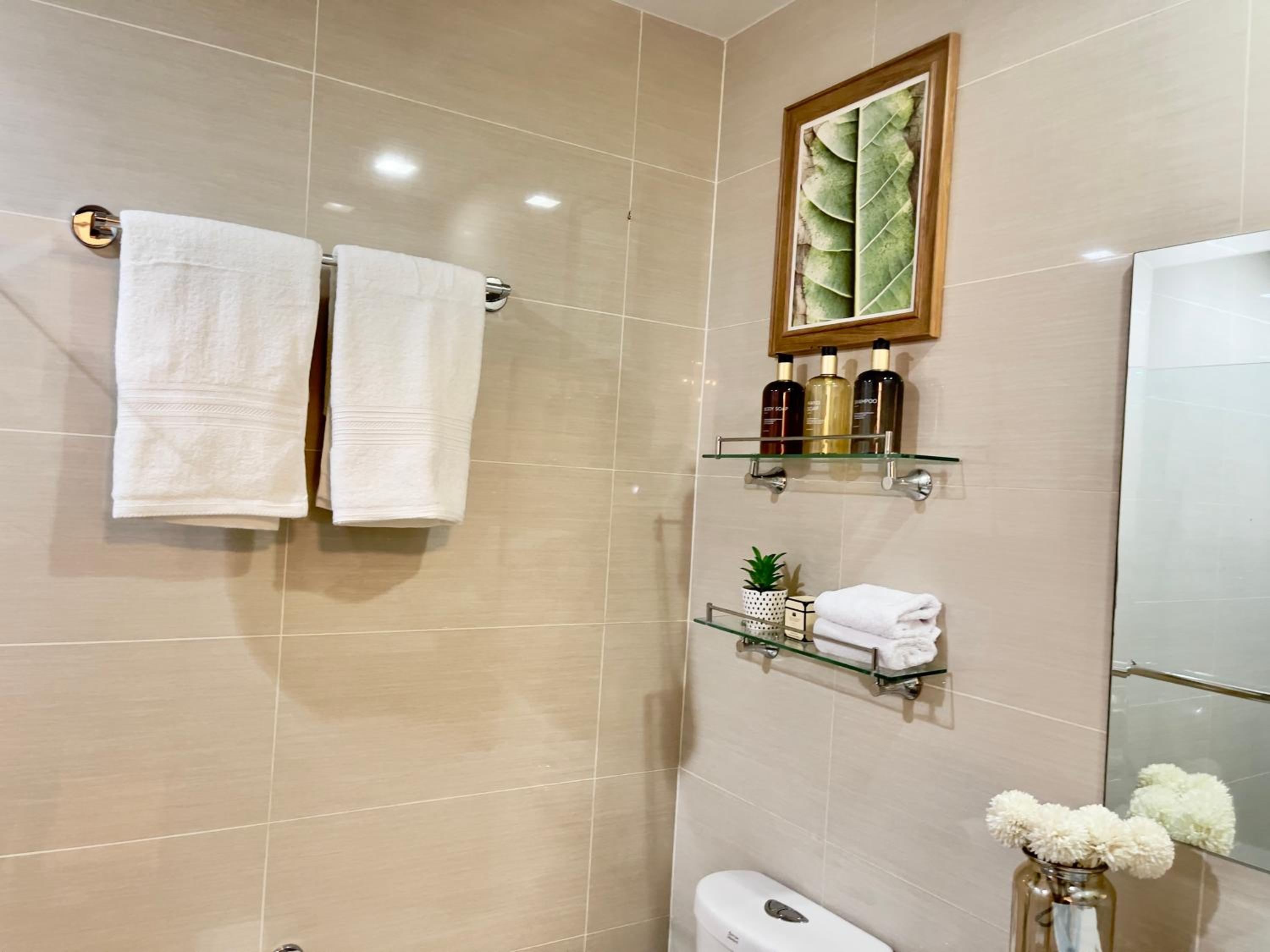 Angeliz Suites One Uptown Residence Walk to Uptown Shopping Mall BGC, photo 122