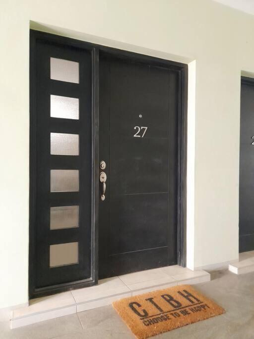 Choose To Be Happy at Brompton Estates - 1-BR & 2-BR w Pool view 4