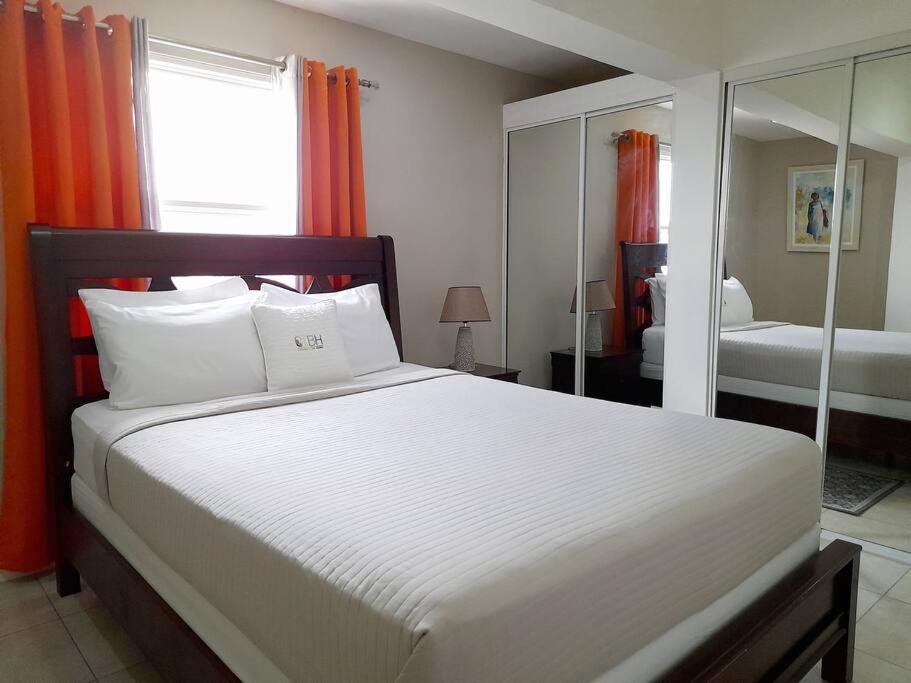 Choose To Be Happy at Brompton Estates - 1-BR & 2-BR w Pool view 5