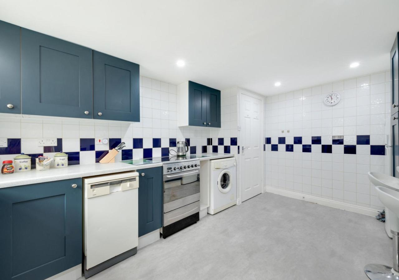 2 Bed in Whitby oc-w793
