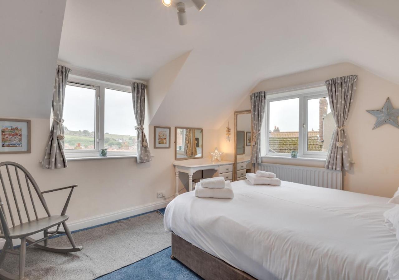 2 Bed in Whitby oc-w793