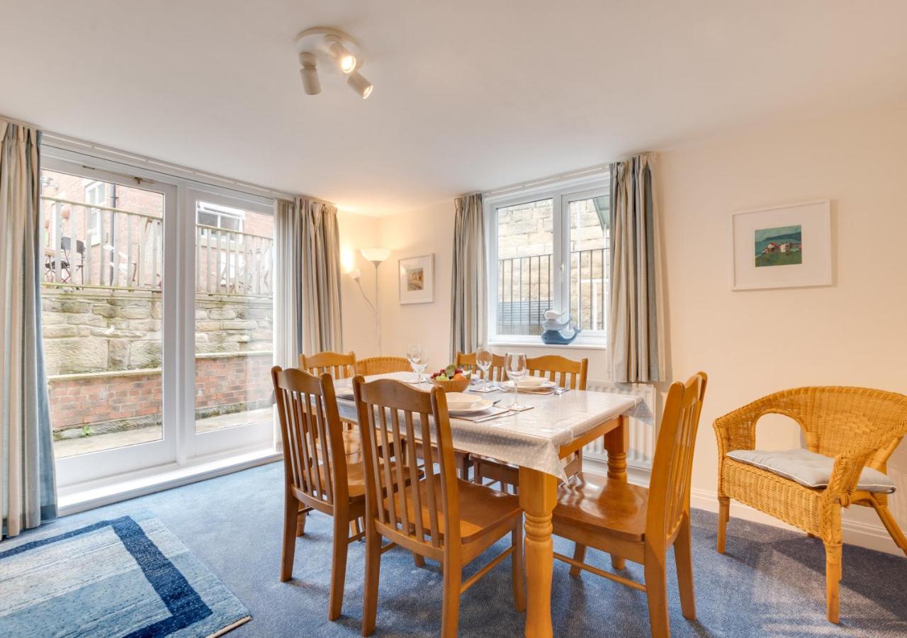 2 Bed in Whitby oc-w793