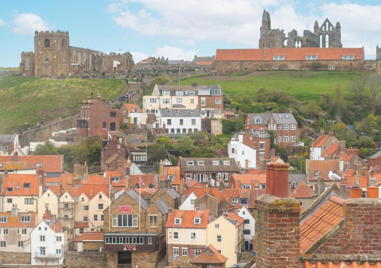 2 Bed in Whitby oc-w793